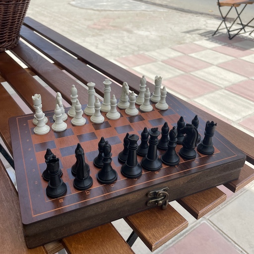 تخته نرد ، شطرنج ، منچ و چکرز ۴ در ۱ بازی