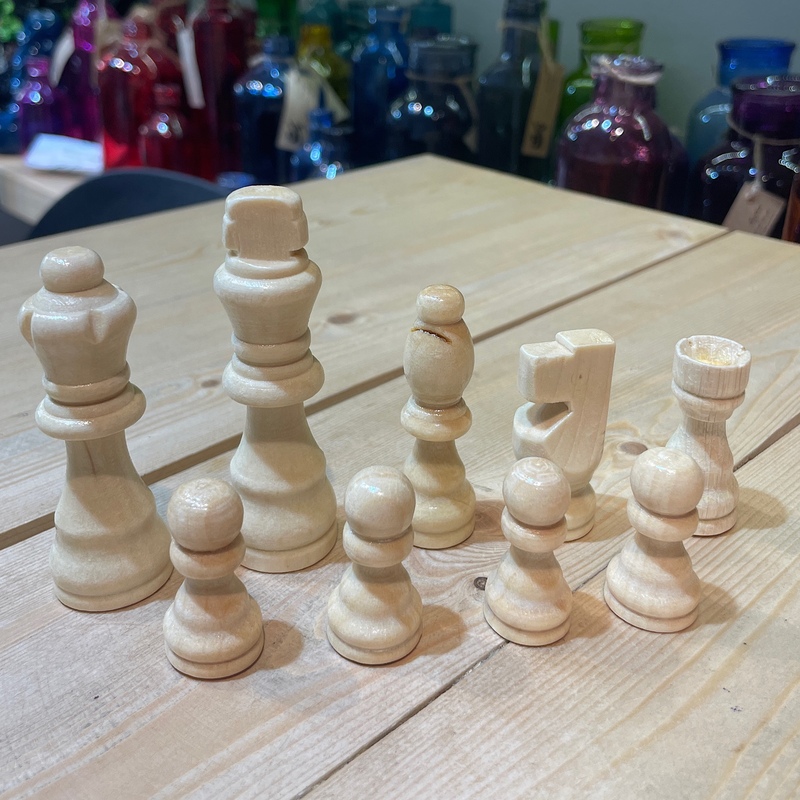 مهره شطرنج تمام چوبی درجه 1 خارجی سایز بزرگ